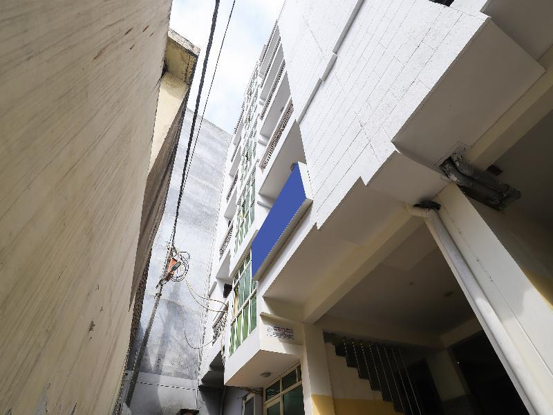 오요 28126 차란파하리 호텔 뉴델리 외부 사진
